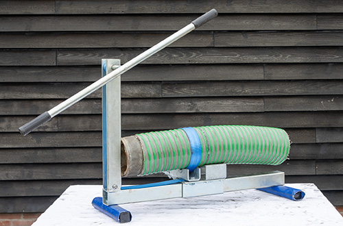 Handpers voor slangmontage