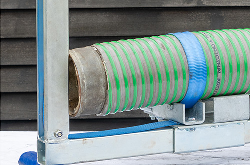 Handpers voor slangmontage