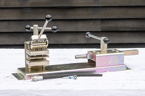 Pers voor hydraulische koppelingen